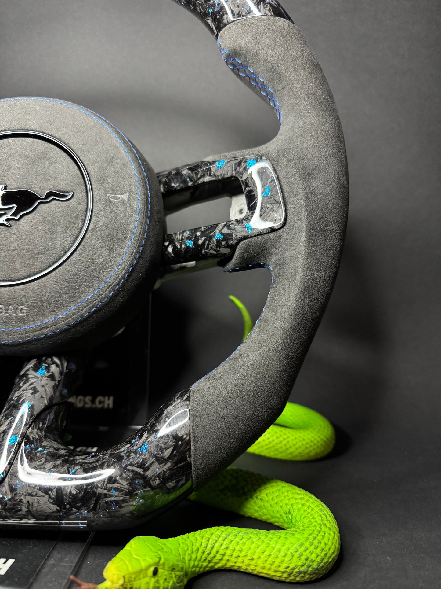 Ford Mustang Sports Steering Wheel Forged Carbon Color Splitter (LED)