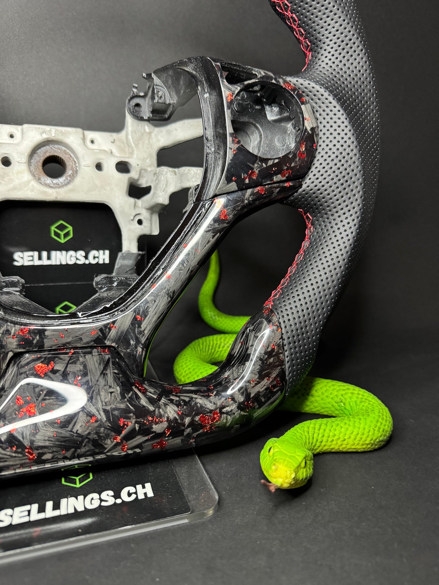 Honda Sport Steering Wheel Forged Carbon Color Splitter