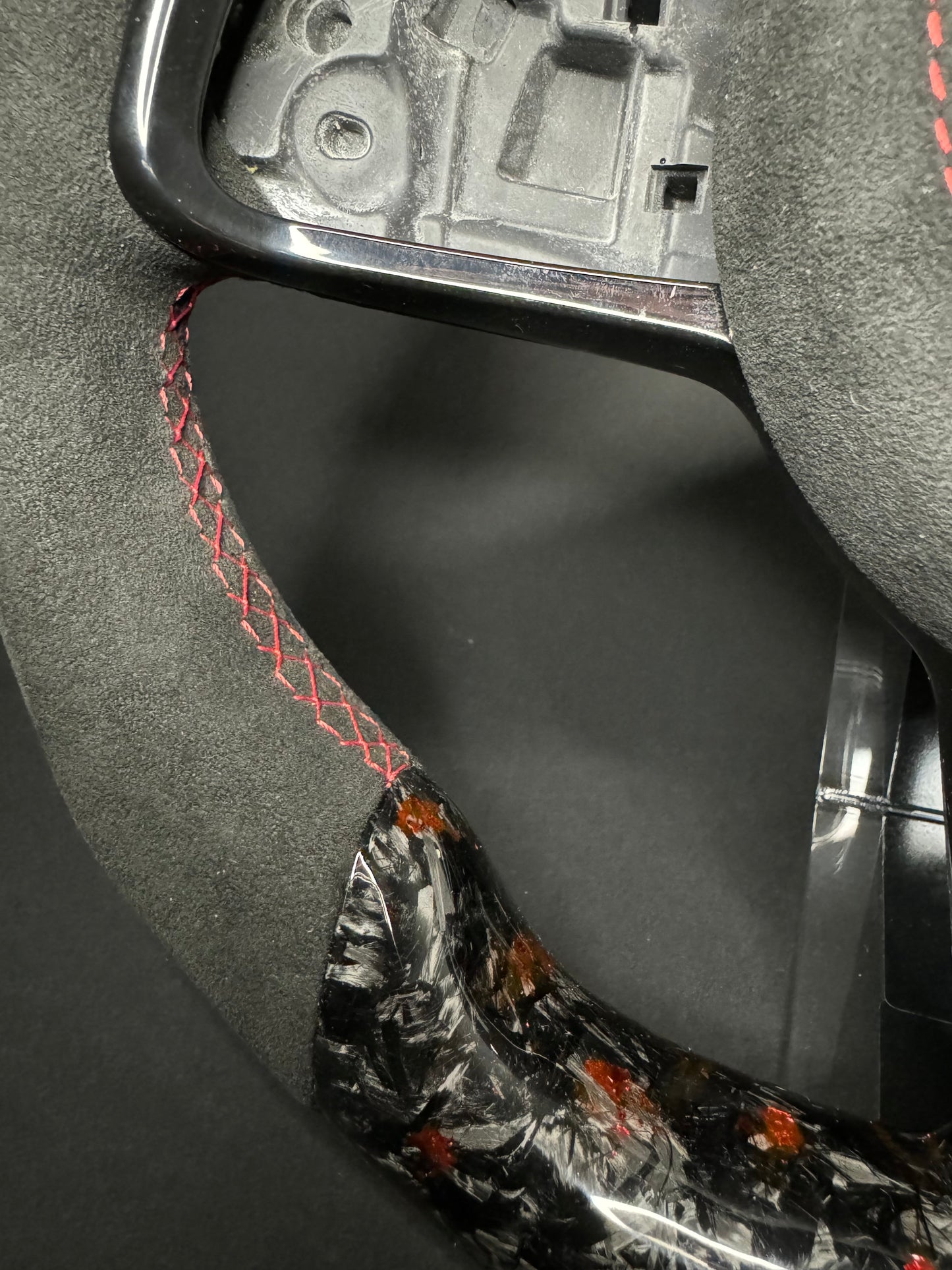 VW Golf 7/7.5 Sports Steering Wheel Forged Carbon Color Splitter