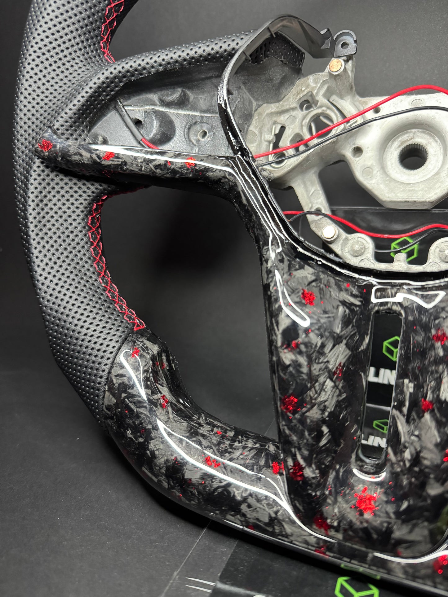 Nissan GTR Sports Steering Wheel Forged Carbon Color Splitter (LED)