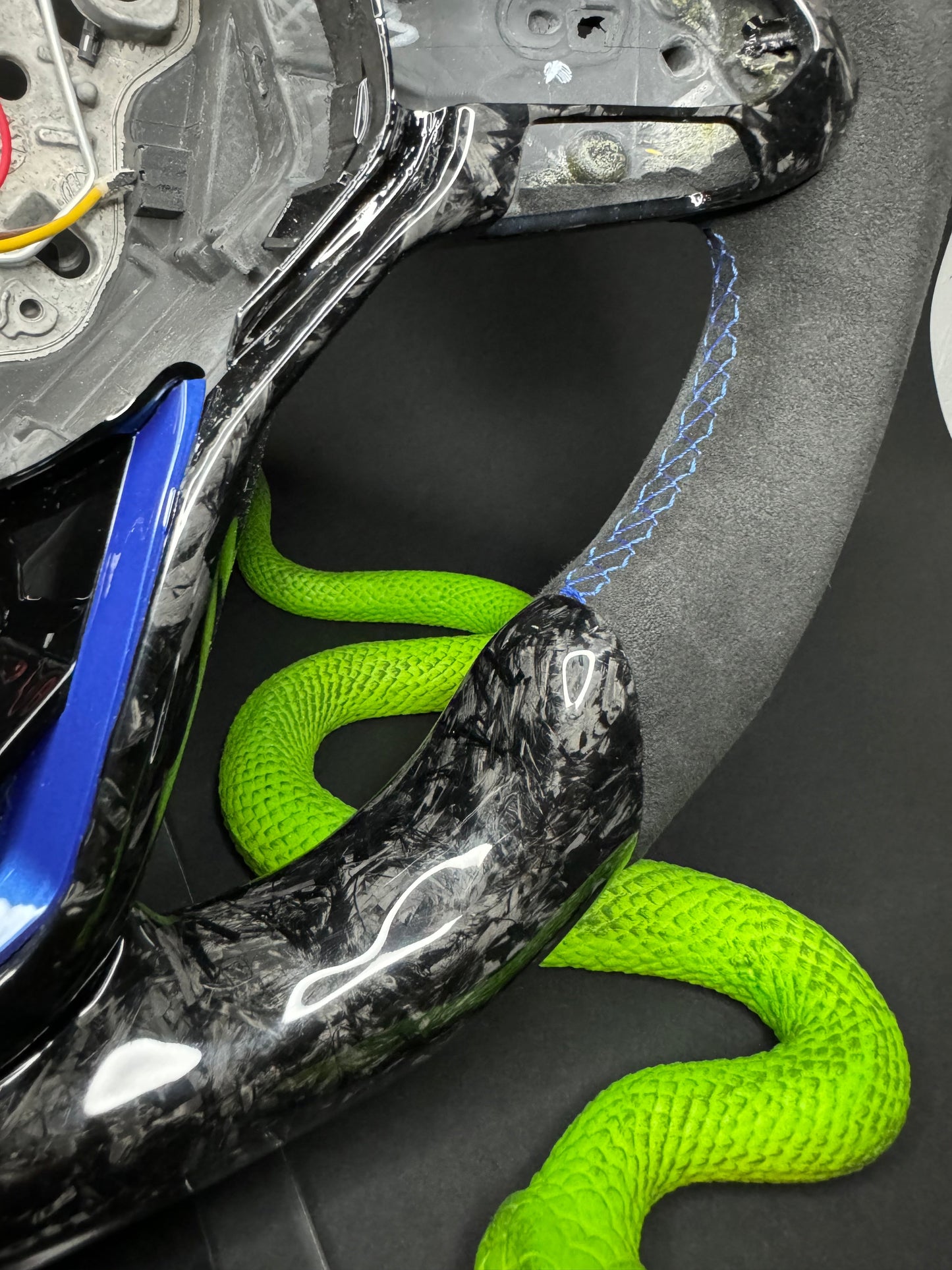 VW Golf 8 Sports Steering Wheel Forged Carbon (LED)