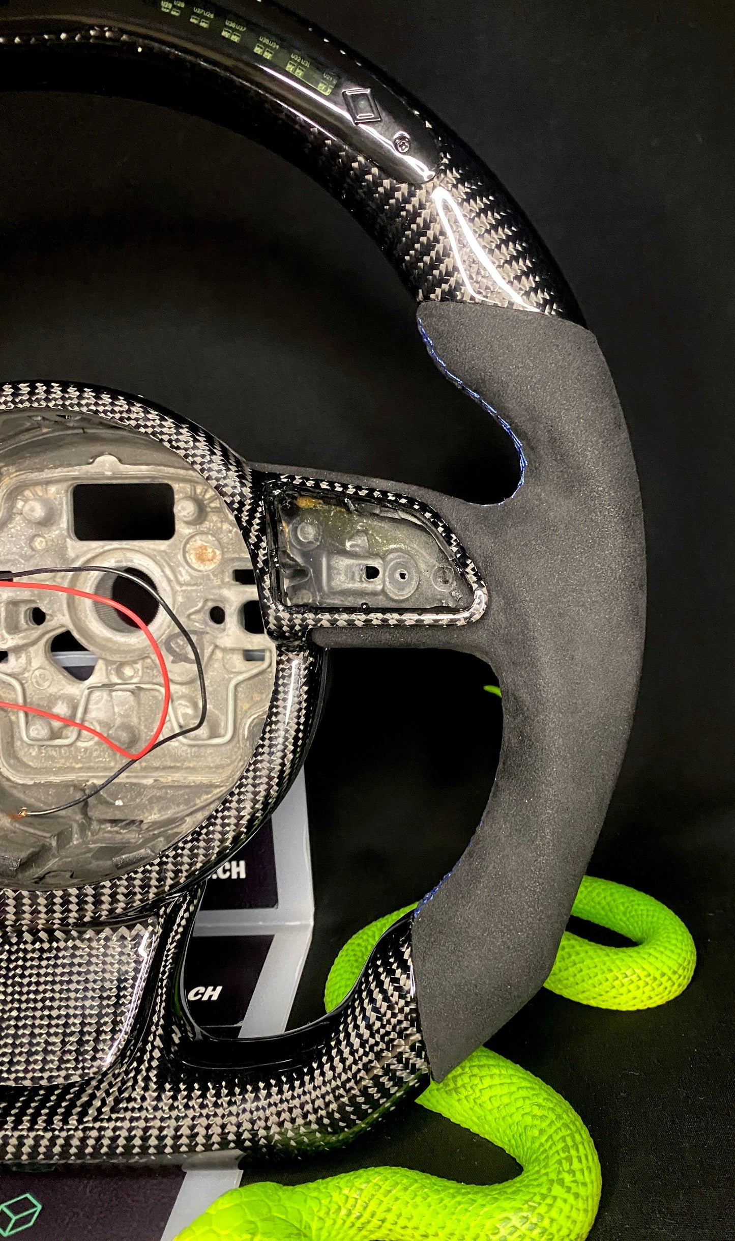 Audi Sport Steering Wheel Carbon (LED)