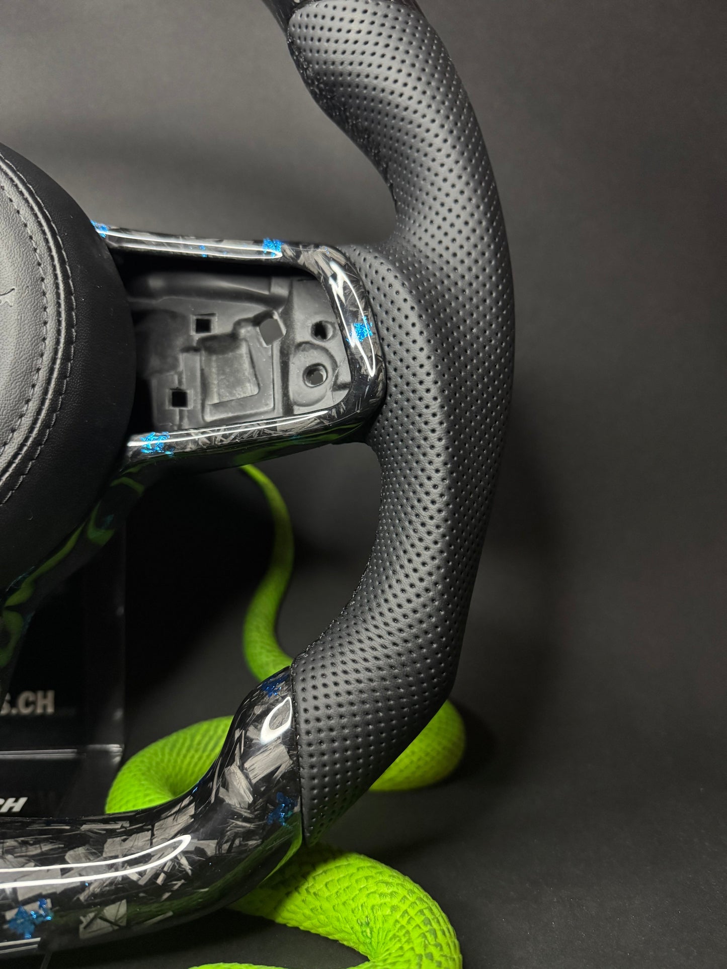 VW Golf 7/7.5 Sports Steering Wheel Forged Carbon Color Splitter (LED)