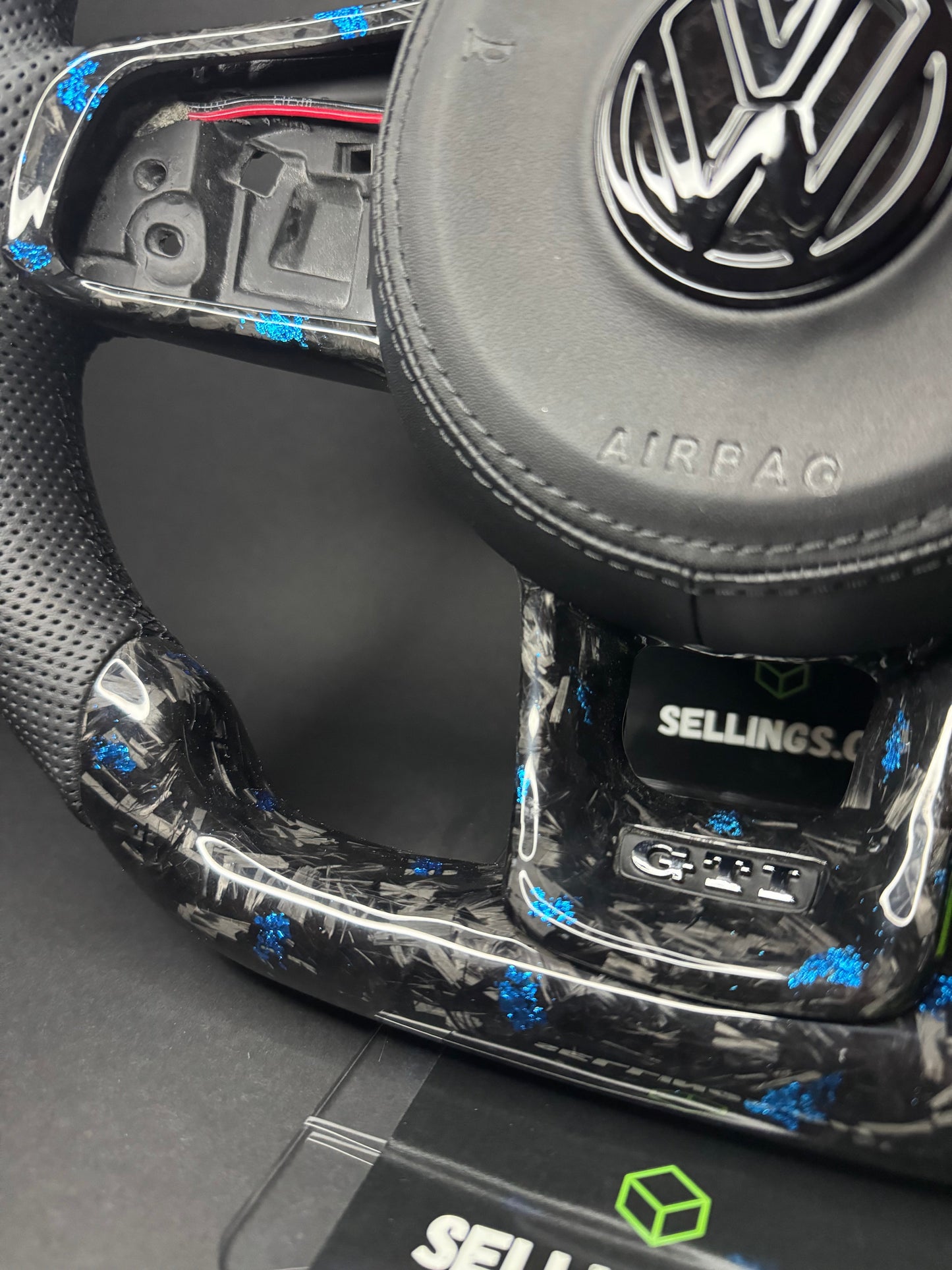VW Golf 7/7.5 Sports Steering Wheel Forged Carbon Color Splitter (LED)