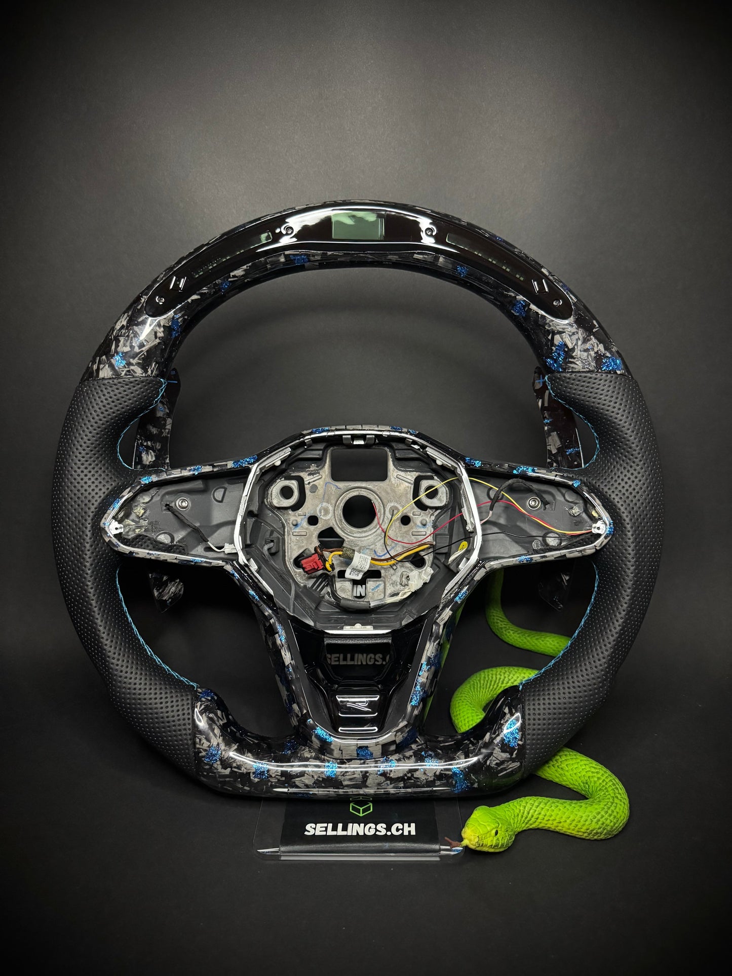 VW Golf 8 Sports Steering Wheel Forged Carbon Color Flakes (LED)