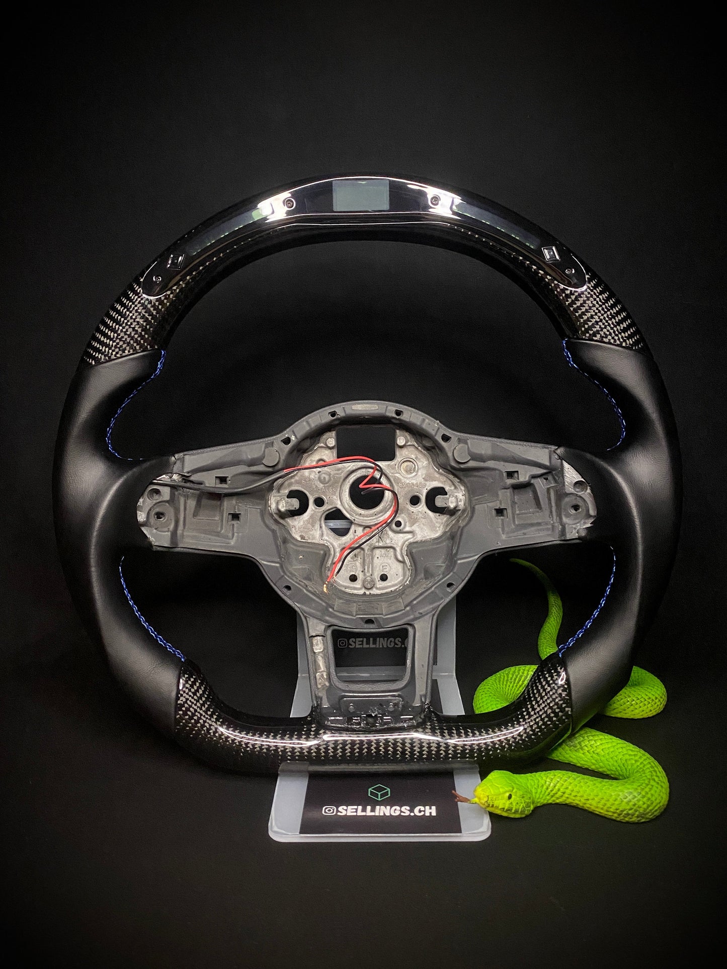 VW Golf 7/7.5 Carbon Sport Steering Wheel (LED)