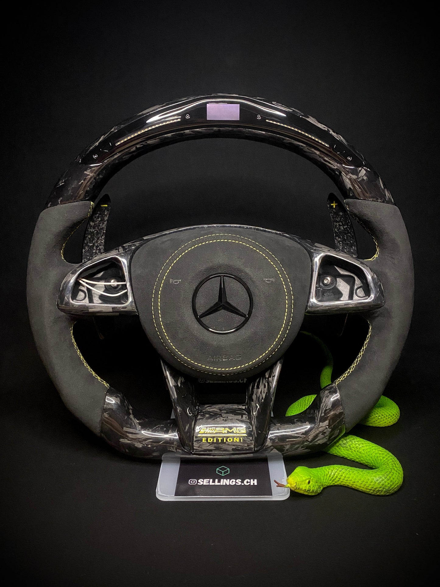 Mercedes AMG Sport Steering Wheel Forged Carbon (LED)