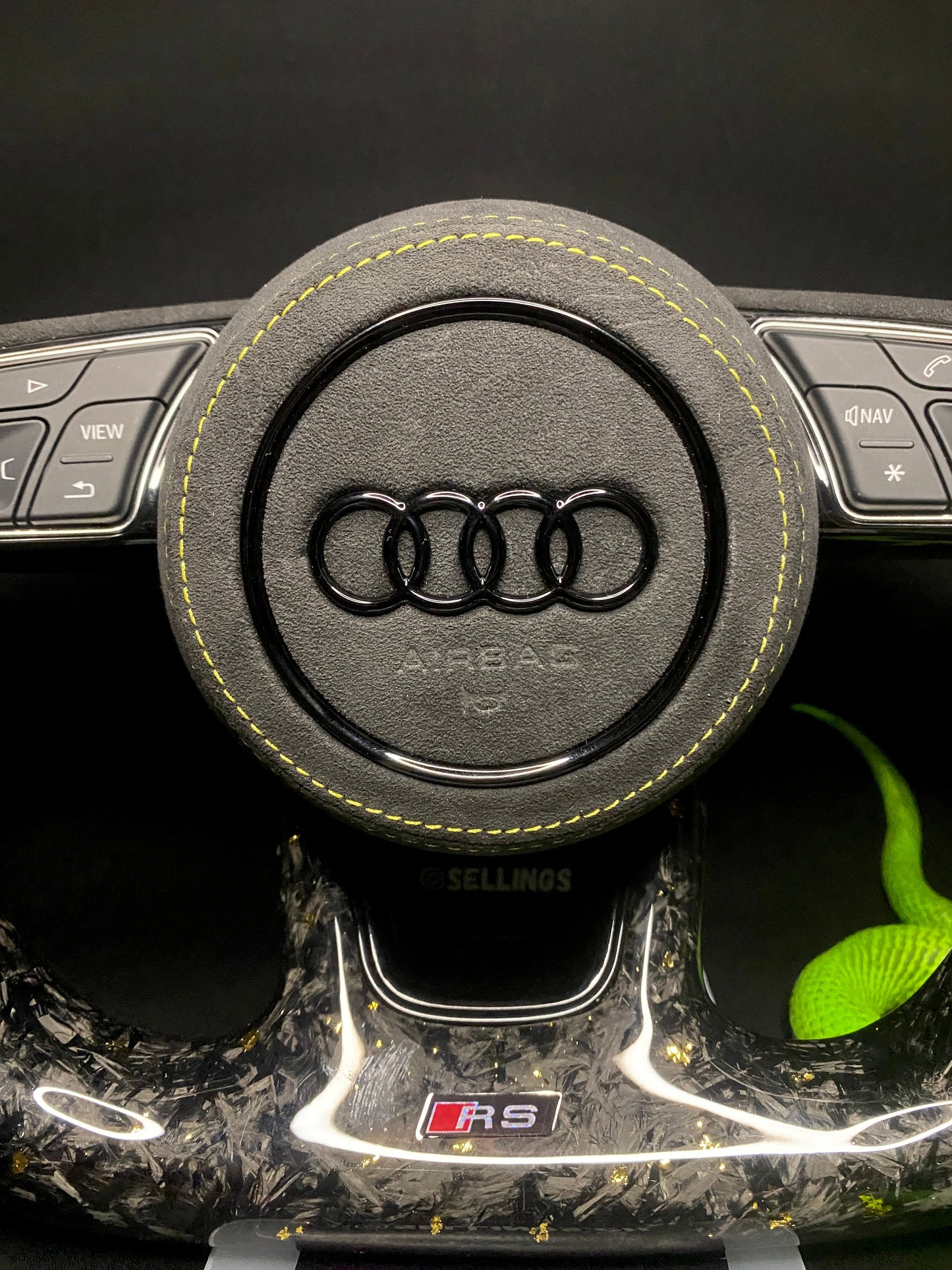 Audi Sport Steering Wheel Forged Carbon Color Splinter (LED)