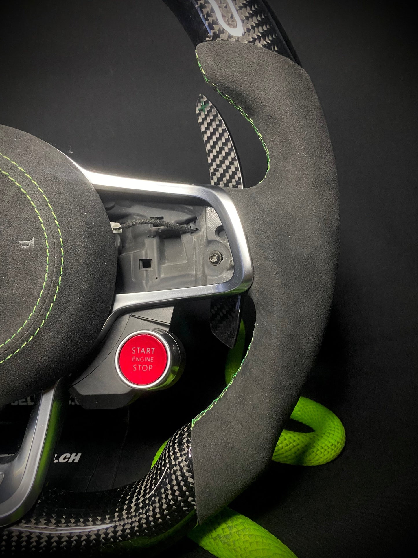 VW Golf 7/7.5 Sport Steering Wheel Carbon R8 (LED)
