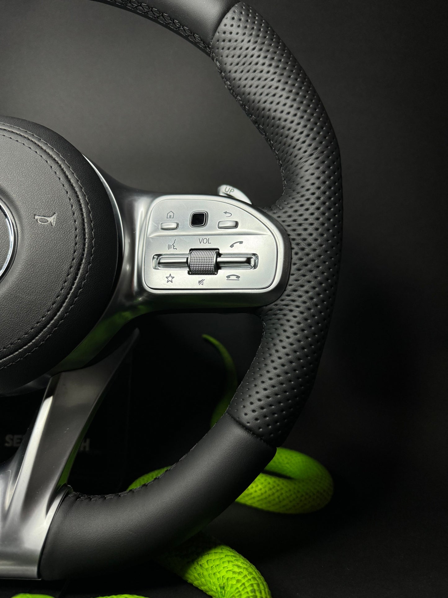 Mercedes AMG Sport Steering Wheel (Upgrade to Facelift)