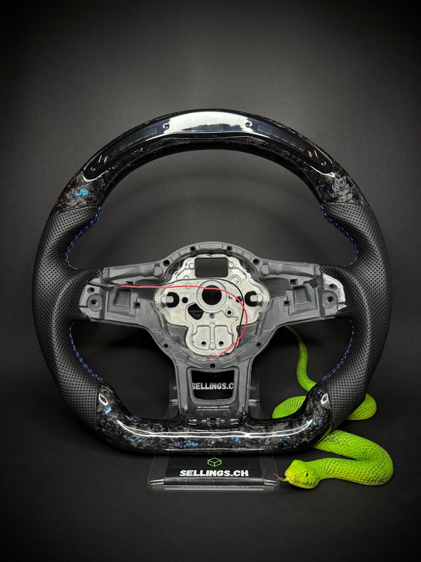 VW Golf 7/7.5 Sports Steering Wheel Forged Carbon Color Splitter (LED)