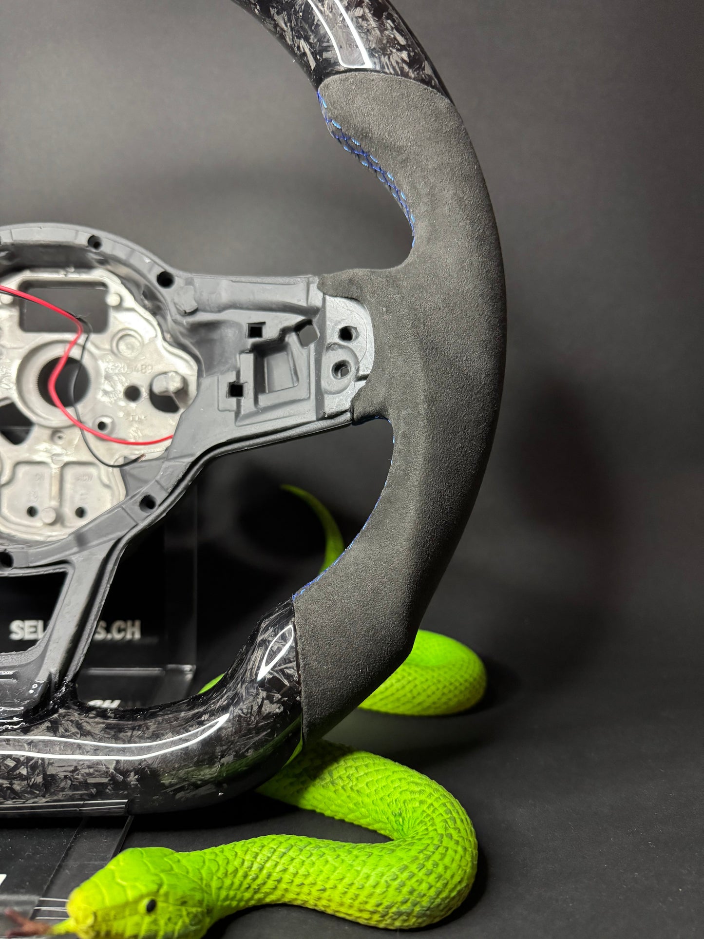 VW Golf 7/7.5 Sports Steering Wheel Forged Carbon (LED)
