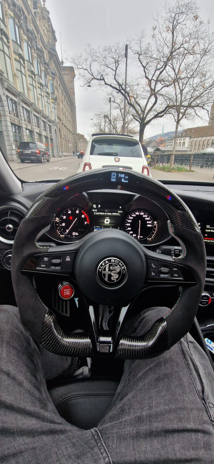 Alfa Romeo Carbon Sports Steering Wheel (LED)